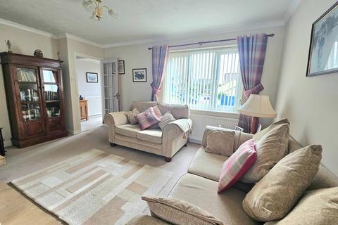 14 Blackwells, Woodmancote, Dursley, GL11 4BG