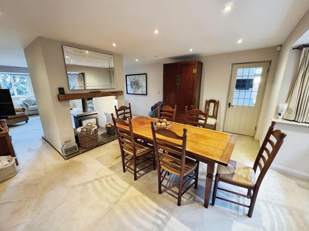 72f23a8c-Dining 20 Room.jpg