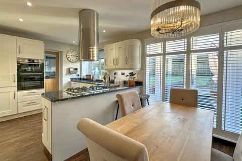 9 Abbey Meadows, Morpeth, NE61 2BB