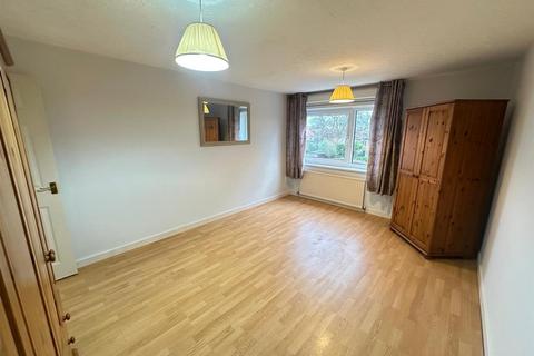 1 bedroom apartment to rent, Mount Felix, Walton-On-Thames