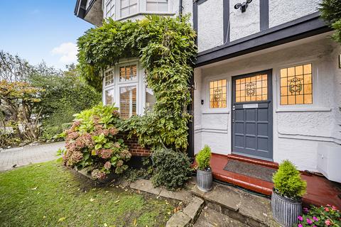 4 bedroom semi-detached house for sale, Mill Hill NW7