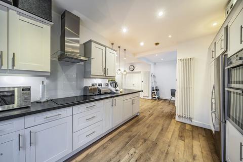 4 bedroom semi-detached house for sale, Mill Hill NW7