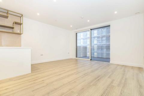 1 bedroom flat to rent, Quay Walk, London HA0