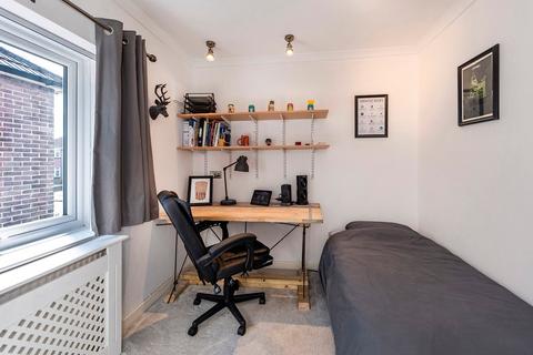 102 Swanton Road, Erith, DA8 1LR