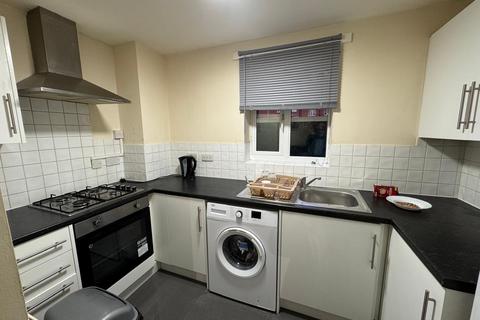 2 bedroom flat to rent, 1, Symphony Close, Edgware, HA8