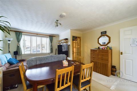 16 Bentley Close, Northampton, NN3 5JS