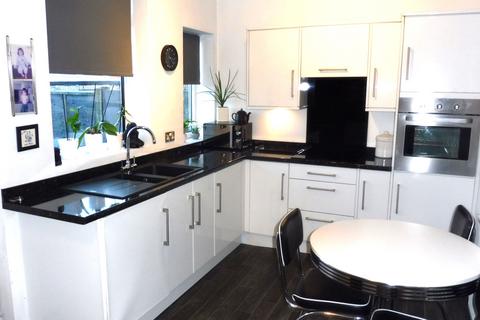 22 Barnsley Road, Darfield, Barnsley, S73 9DB