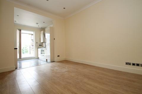 2 bedroom apartment to rent, Median Road, London E5