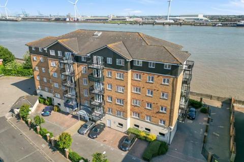 2 bedroom apartment for sale, Flat 2 Baltic Wharf, Clifton Marine Parade, Gravesend, Kent, DA11 0DD