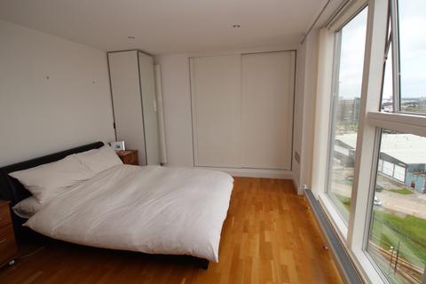 2 bedroom apartment to rent, NV Buildings, Salford Quays, Salford, Greater Manchester, M50