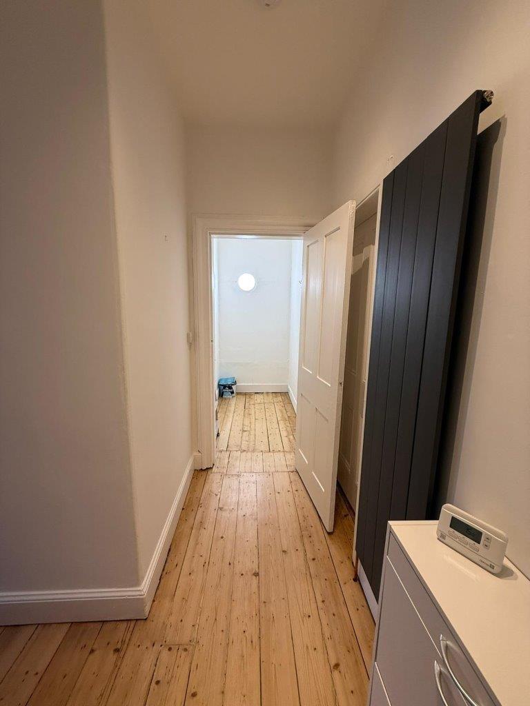 28 Gardners Crescent Marketing pictures (17)