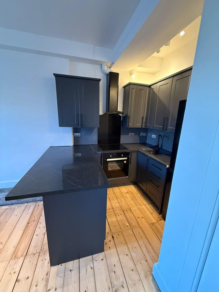28 Gardners Crescent Marketing pictures (1)