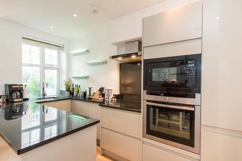 1 bedroom apartment for sale, Holmefield Court, Belsize Grove, London, NW3