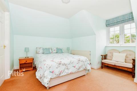 3 bedroom detached bungalow to rent, Waters Edge Bouldnor PO41