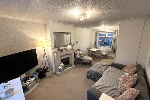 2 bedroom end of terrace house for sale, Earls Drive, Newcastle