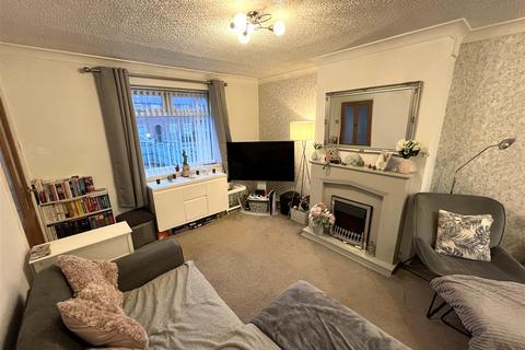 2 bedroom end of terrace house for sale, Earls Drive, Newcastle