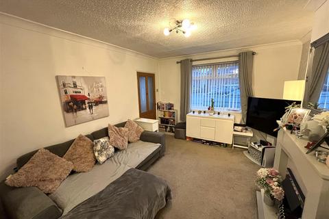 2 bedroom end of terrace house for sale, Earls Drive, Newcastle