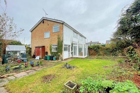 3 bedroom semi-detached house for sale, Grosvenor Close, Tiptree, Colchester, CO5