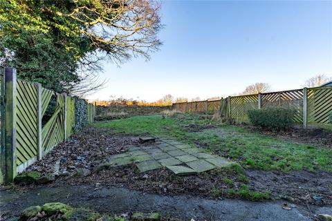 15 Cragside Walk, Leeds, LS5 3LX