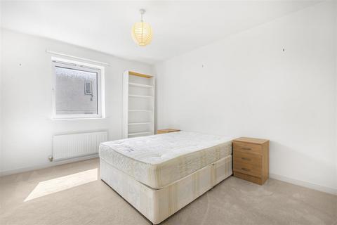 1 bedroom flat to rent, Kira Building, Bow Road, Bow E3