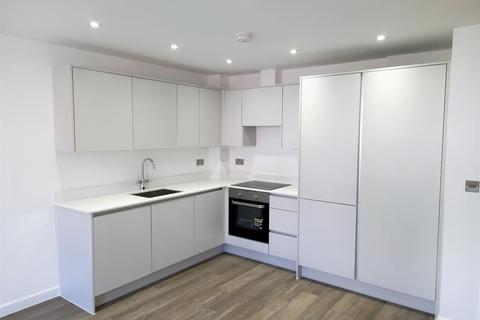 2 bedroom flat to rent, Hampstead Road, Dorking