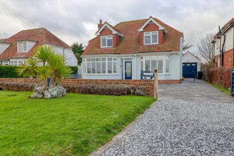 3 bedroom detached house for sale, Holland on Sea CO15