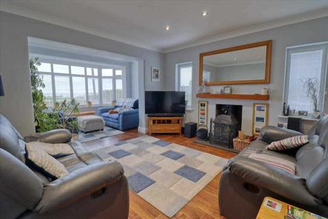 3 bedroom detached house for sale, Holland on Sea CO15