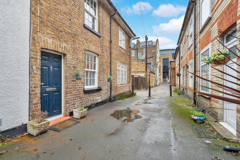 2 bedroom terraced house for sale, Terrace Gardens, WATFORD, WD17