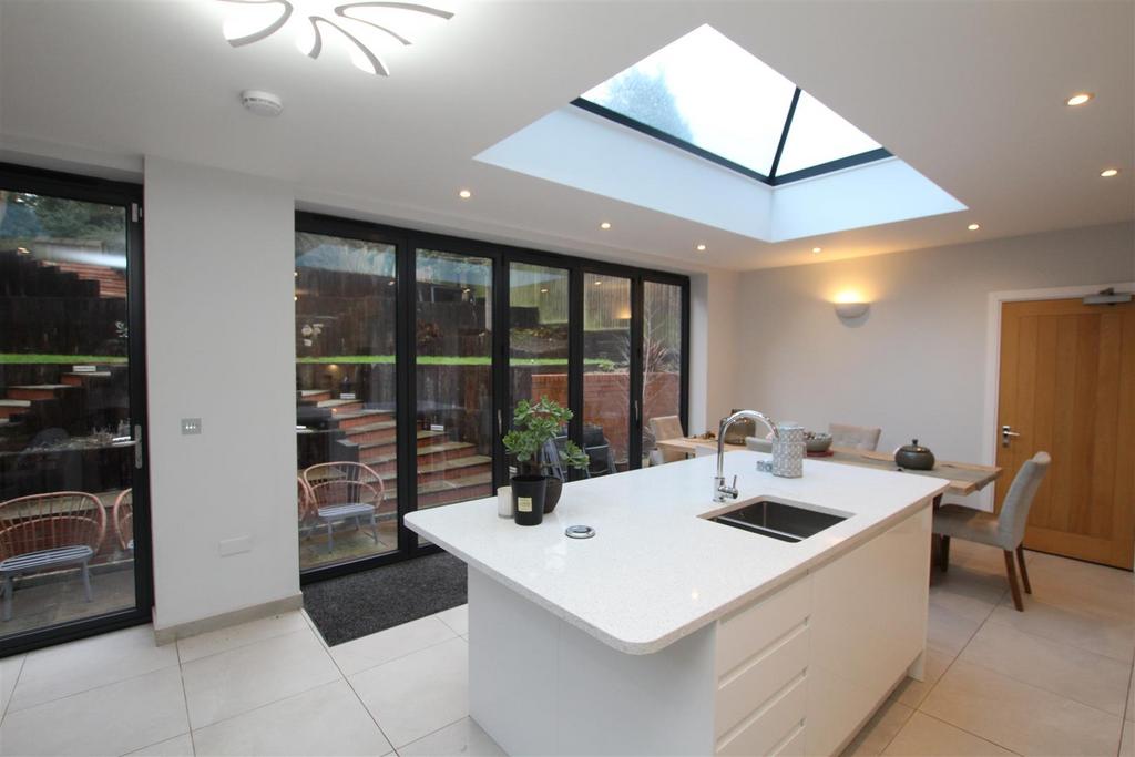 Kitchen and dining area