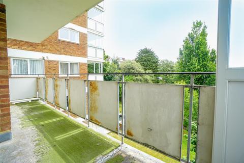 3 bedroom apartment for sale, Linton Road, Hastings