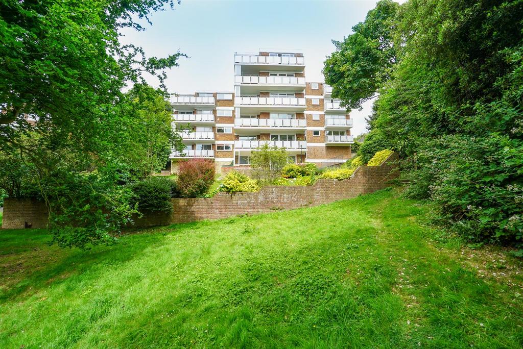 5 Linton Court (28).jpg