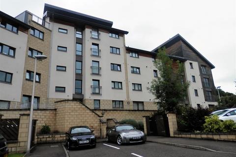 2 bedroom flat to rent, Morris Court, Perth