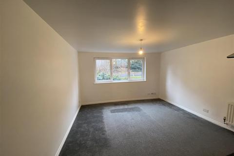 2 bedroom flat to rent, Morris Court, Perth