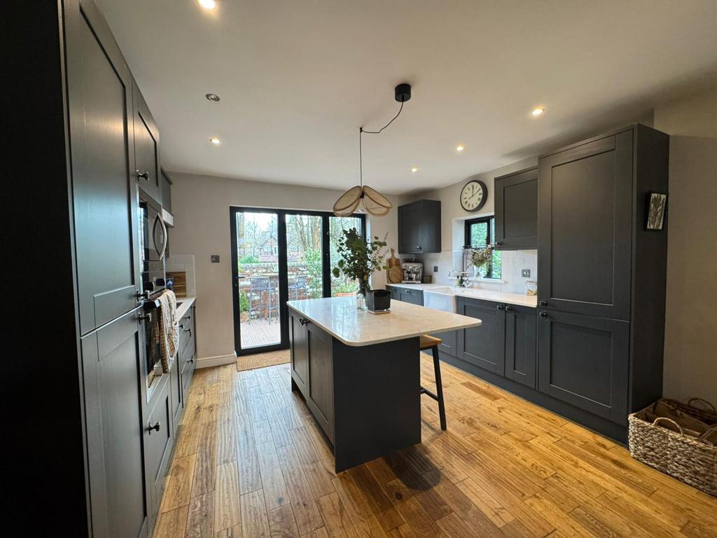 Kitchen/Dining Room