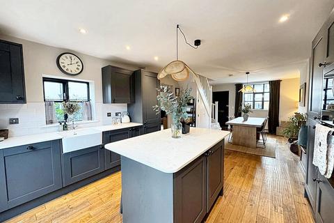 16 Barton Road, Worsley, Manchester, M28 2PB