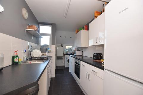 4 bedroom terraced house to rent, BPC02383, Filton Avenue