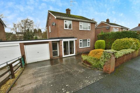 3 bedroom detached house for sale, Bryn Glas, Rhosllanerchrugog, LL14