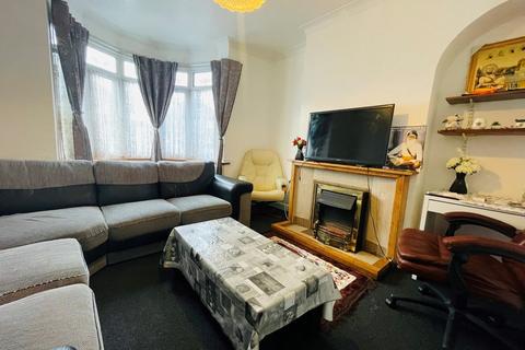 3 bedroom semi-detached house for sale, Stoney Lane, West Bromwich, B71