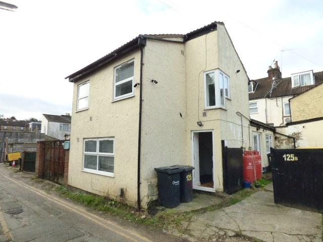 2 bedroom Detached for sale with separate 1 Bed F