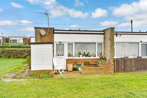 2 bedroom ground floor flat for sale, Manor Way, Leysdown-On-Sea, Sheerness, Kent