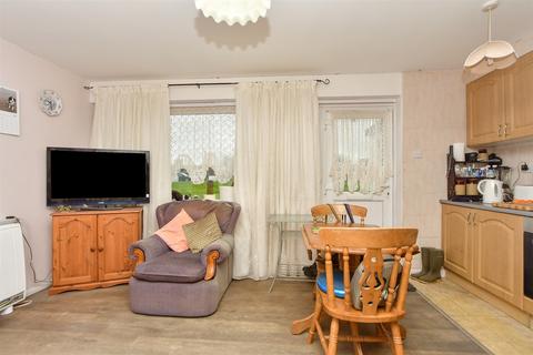 2 bedroom ground floor flat for sale, Manor Way, Leysdown-On-Sea, Sheerness, Kent