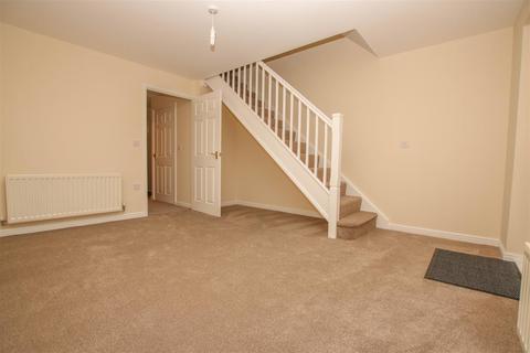 2 bedroom house to rent, Arncott Way, Aylesbury HP19