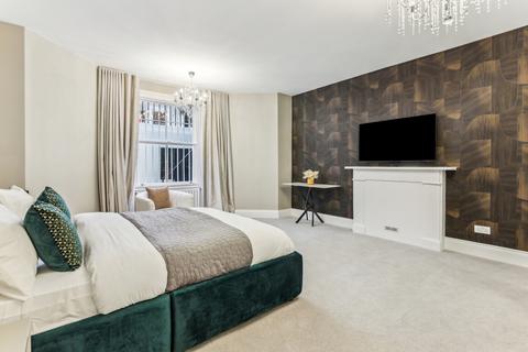 undefined, Southwell Gardens, South Kensington, London