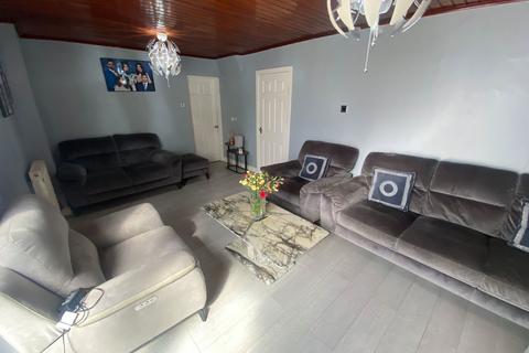 2 Game Street, Oldham, OL4 1QW