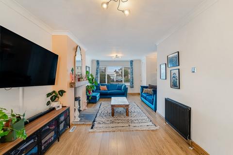 26 Farndale Road, Weston-super-mare, BS22 8QA