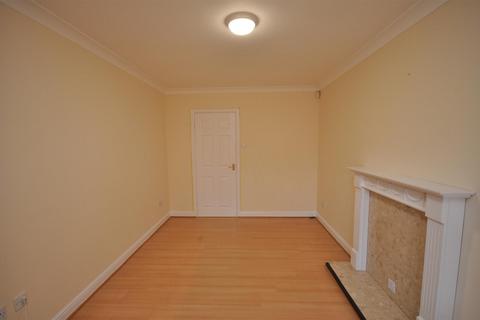 2 bedroom end of terrace house to rent, Chesterton Drive, Leamington Spa