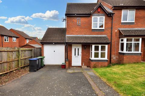 2 bedroom end of terrace house to rent, Chesterton Drive, Leamington Spa