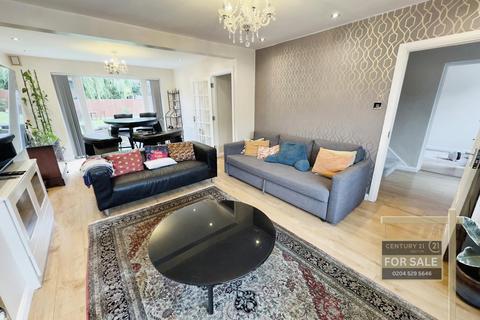 9 Edinburgh Drive, Ickenham, Uxbridge, UB10 8QY
