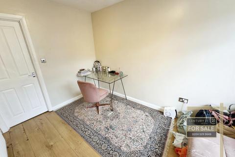 9 Edinburgh Drive, Ickenham, Uxbridge, UB10 8QY