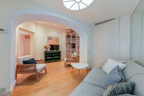 1 bedroom flat to rent, Roland Gardens, South Kensington, London, SW7